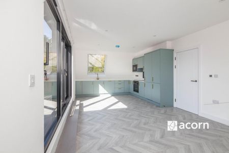 3 bedroom flat to rent - Photo 5