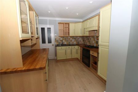 3 bedroom bungalow to rent - Photo 4