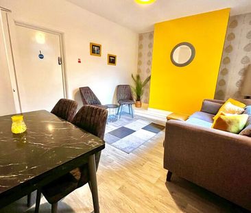 Room 2, 12 Columbus Ravine, Scarborough - Photo 1