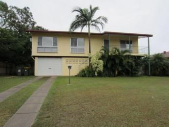 Handy Location – Close to Everything - Photo 1