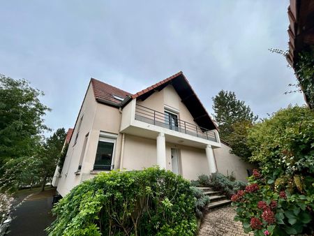 CHAMALIERES, belle maison familiale de 184 m2 avec garage do - Photo 5