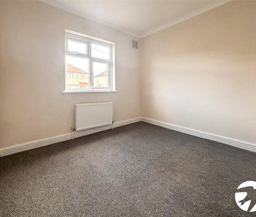 2 bedroom maisonette to rent - Photo 2