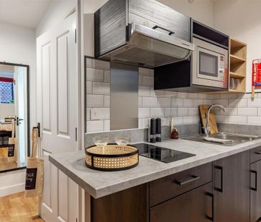 1 bedroom in a flat share to rent - Photo 1