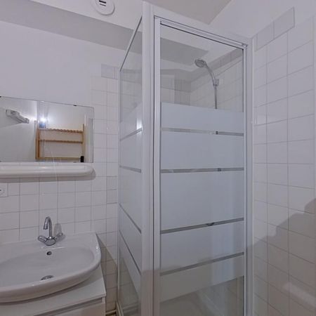 Location Appartement 1 pièce Meublé 20m² POITIERS 86000 - Photo 3