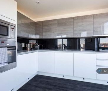 1 bedroom penthouse to rent - Photo 6