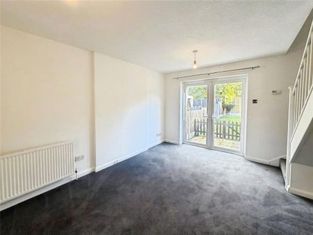2 bedroom terraced house to rent - Photo 2