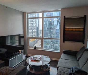 Short Term Rental - Downtown Toronto - 200 meters Rogers Center Swift - Photo 3