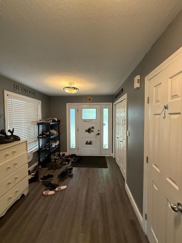 For Lease - 1475 Hanover Drive, Kingston, Ontario - Photo 4