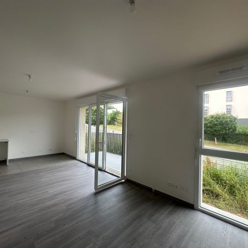 Location Appartement 2 pièces 58 m² LOUVIERS - Photo 1