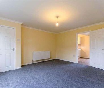 Redlands Close, Pencoed, Bridgend, CF35 - Photo 6