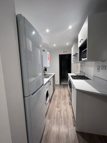 2 bed Shared House for Rent - Photo 5
