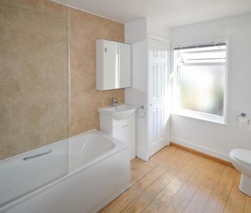 2 bedroom terraced house to rent - Photo 6
