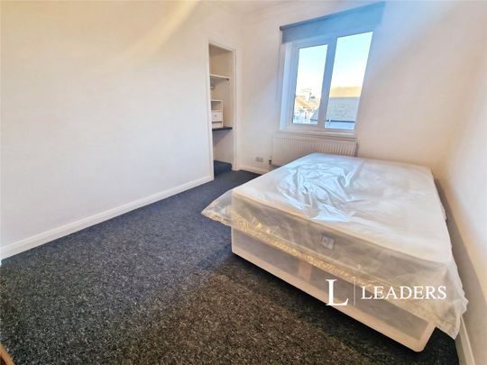2 bedroom apartment to rent Park Crescent Place, Brighton, East Sussex, BN2 - Photo 1