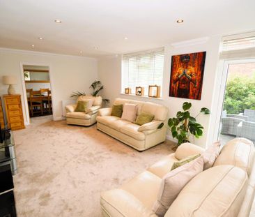 4 bedroom detached house to rent - Photo 2