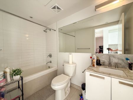 For Lease - 42 Charles Street Unit# 2204, Toronto, Ontario - Photo 5