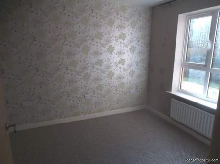 2 bedroom property to rent in Addlestone - Photo 5