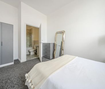 2 bedroom apartment to rent - Photo 5