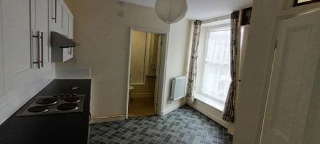 1 bedroom semi-detached house to rent - Photo 2