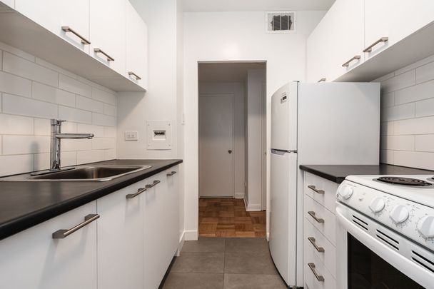 111 Lawton Boulevard - Photo 1
