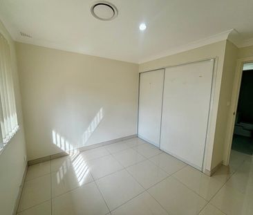 FAMILY FRIENDLY LIVING IN QUIET CUL-DE-SAC - Photo 3