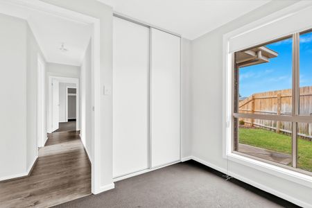 21 Clare Mews, Munno Para West SA 5115 - Photo 4