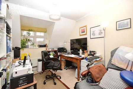 2 bedroom apartment to rent - Photo 4