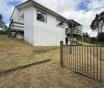 Recently Renovated 3-Bedroom Home – Convenient Location - Photo 5