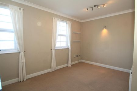 Park Street, Westcliff-On-Sea - Photo 3