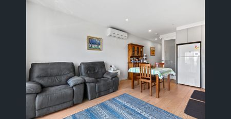 Modern Brunswick Pad Above Tram & Supermarket - Photo 4