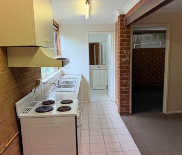 One bedroom flat in the heart of Castle Hill ~ - Photo 2