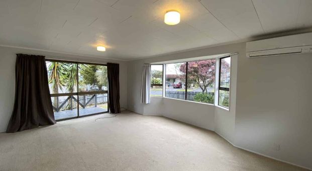 2 Bedroom, 1 Bathroom Unit in Parahaki - Photo 1