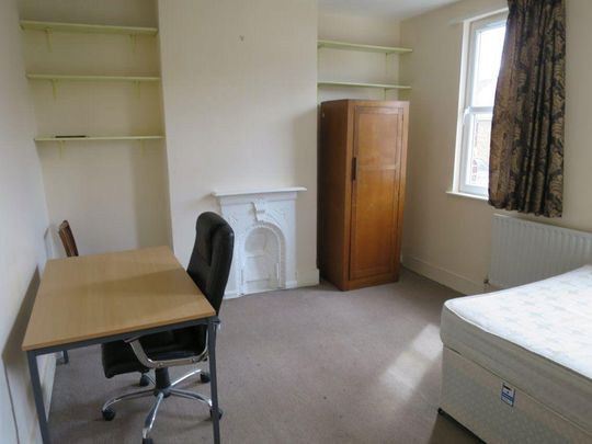 4 bedroom house to rent - Photo 1