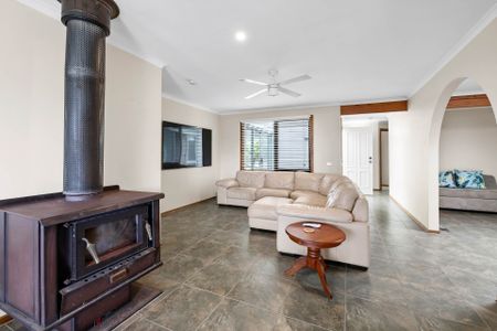 12 Fairbairn Avenue, Mount Martha - Photo 4