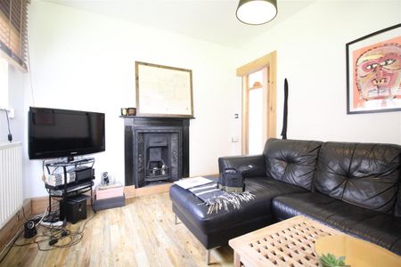 1 Bedroom Flat To Let - Photo 4