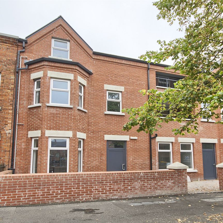 Apt 5, 134 University Avenue, Belfast, BT7 1GZ - Photo 1