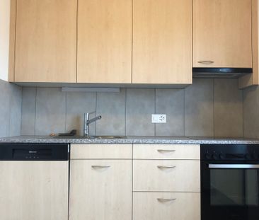 Helle 4-Zimmer-Wohnung mit Balkon in Grenchen - Photo 1