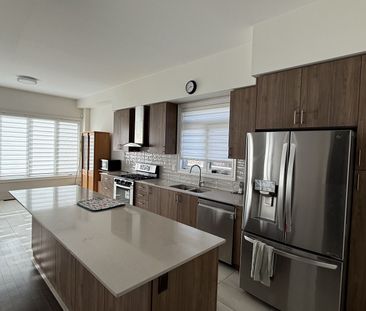 For Lease - 56 Lollard Way, Brampton, Ontario - Photo 2