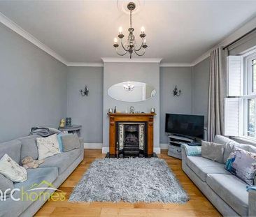Greenleach Lane, Roe Green, Worsley, M28 - Photo 1