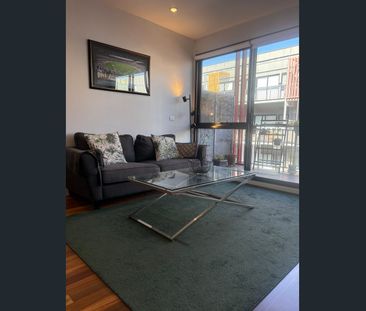 Fully Furnished 1 Bedroom Apartment - Minutes from the City - Photo 5