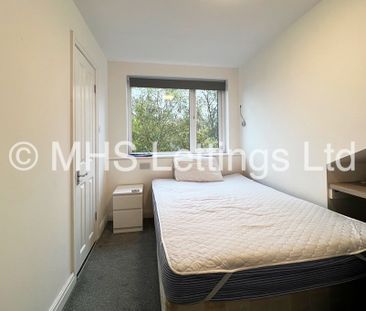 2 Bedroom Penthouse for rent in Hyde Park Road - Photo 5