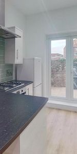 4 bedroom private hall to rent - Photo 4