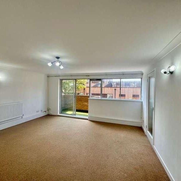 Homefield Park Sutton Surrey, SM1 - Photo 1