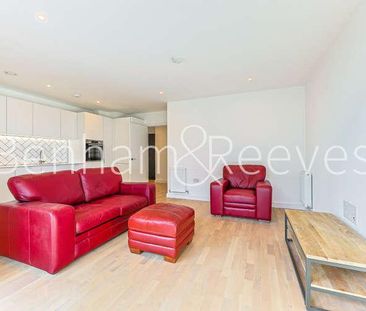 Sibley House, Greenleaf Walk, UB1 - Photo 6