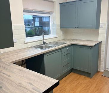 3 bedroom detached bungalow to rent - Photo 6