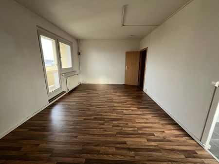 Gemütlichkeit trifft Sonne – schöne Wohnung mit Balkon - Photo 2