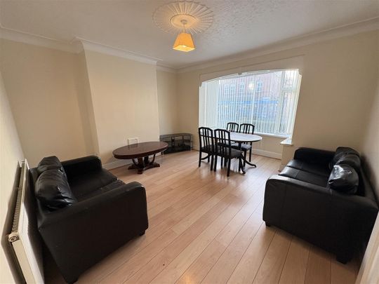 Cardigan Road, Leeds, LS6 1LU - Photo 1
