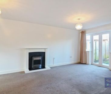 4 bedroom terraced house to rent - Photo 3