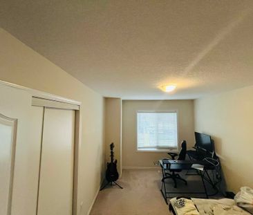 For Lease - 7881 Hackberry Trail, Niagara Falls, Ontario - Photo 4