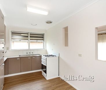 13 Killeen Street, Sunshine West - Photo 2