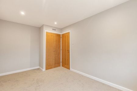 Poolside Close, Banbury - Photo 2